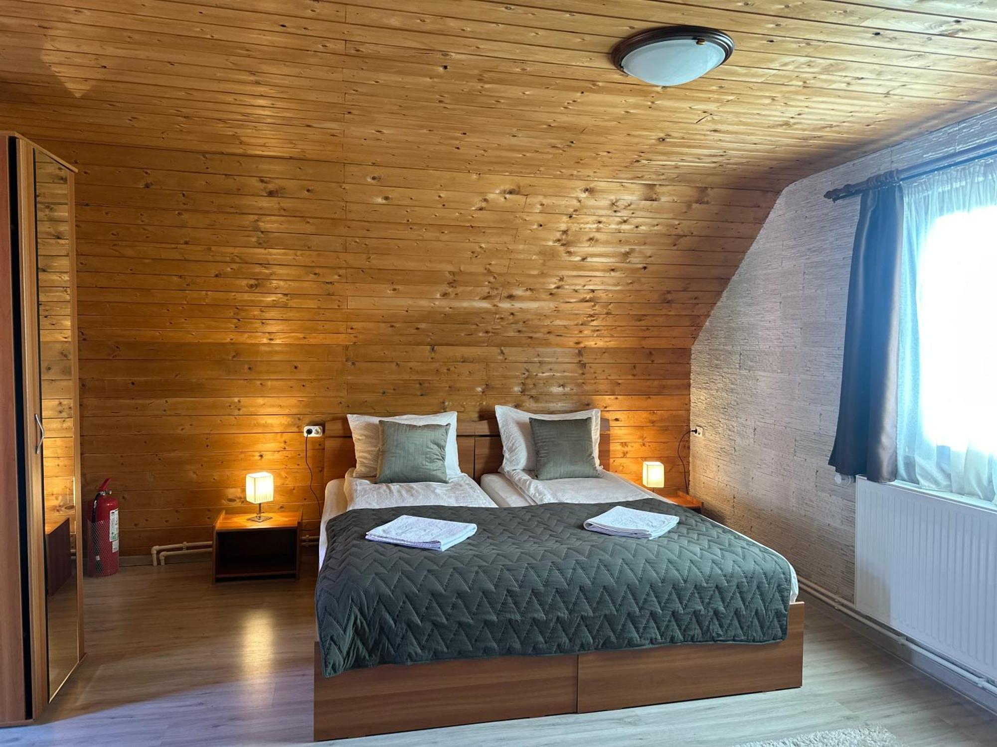 Somogyi Vendeghaz Bed & Breakfast Bancu Екстериор снимка