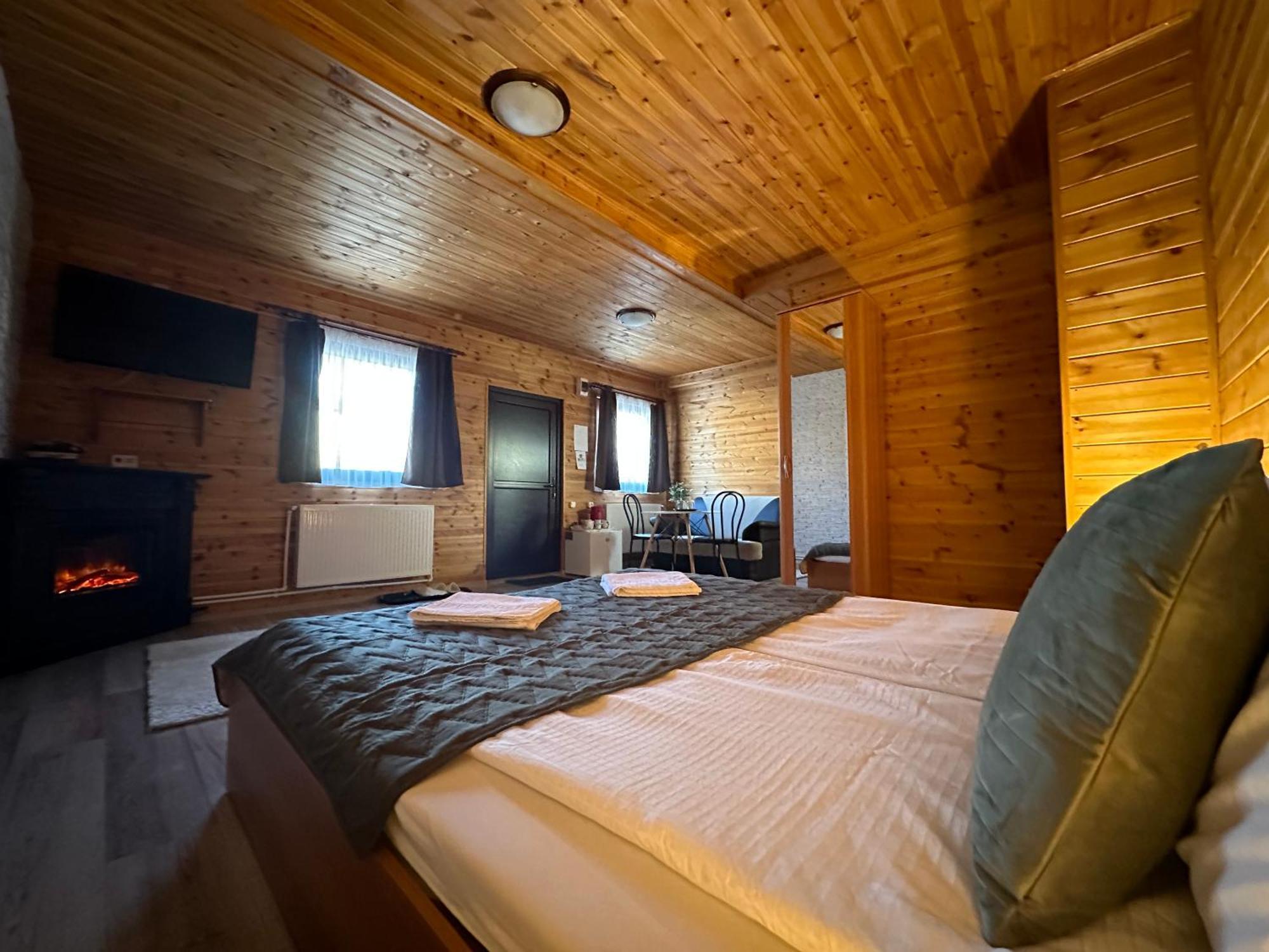 Somogyi Vendeghaz Bed & Breakfast Bancu Екстериор снимка